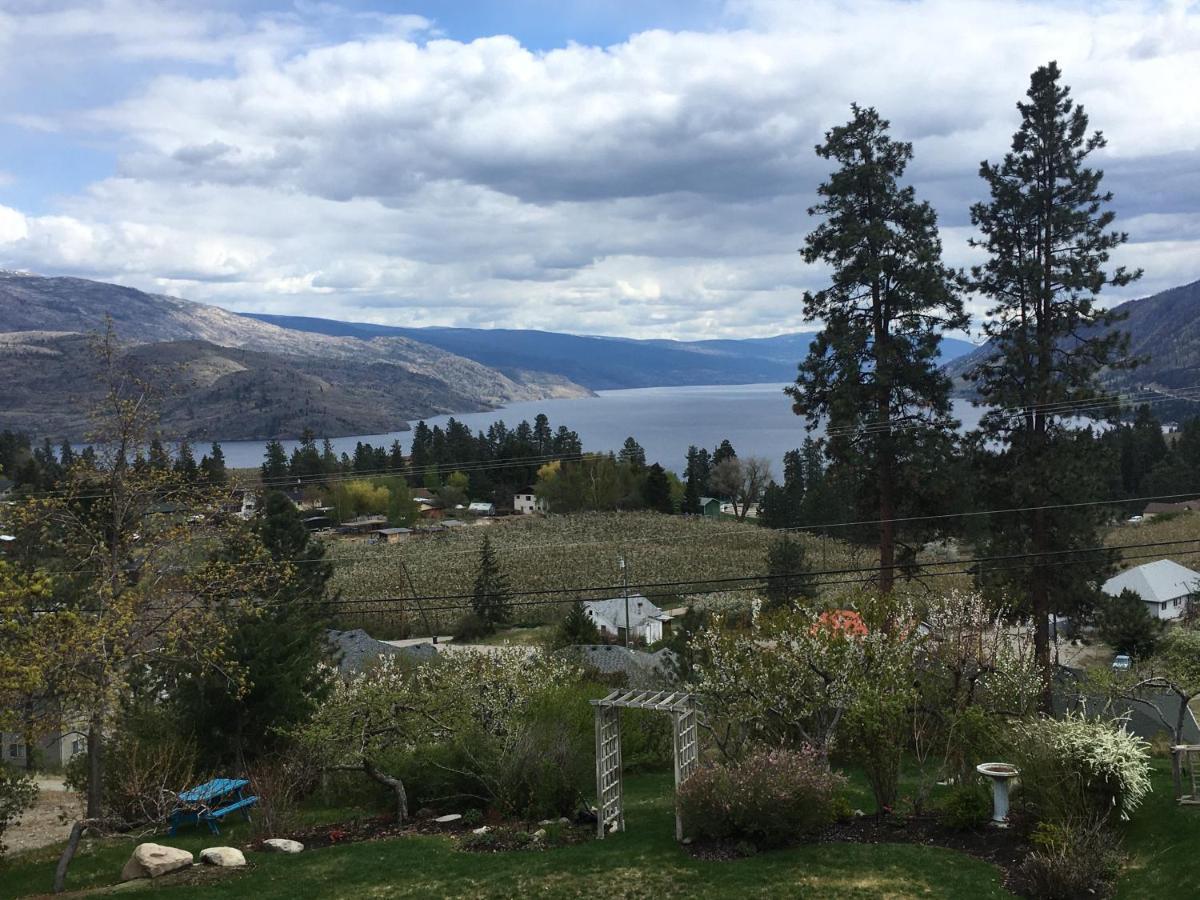 Lakeview Gardens B&B Peachland Exterior photo